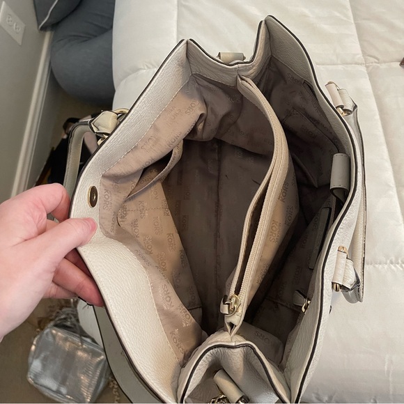 Michael Kors purse with shoulder strap - Picture 3 of 3